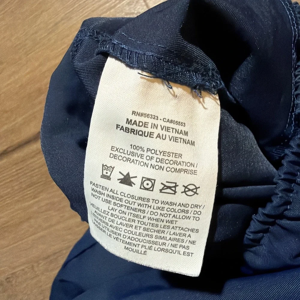 Nike Tech Essentials Men's Woven Pants‎ Size S Sportswear Commuter Tapered Navy